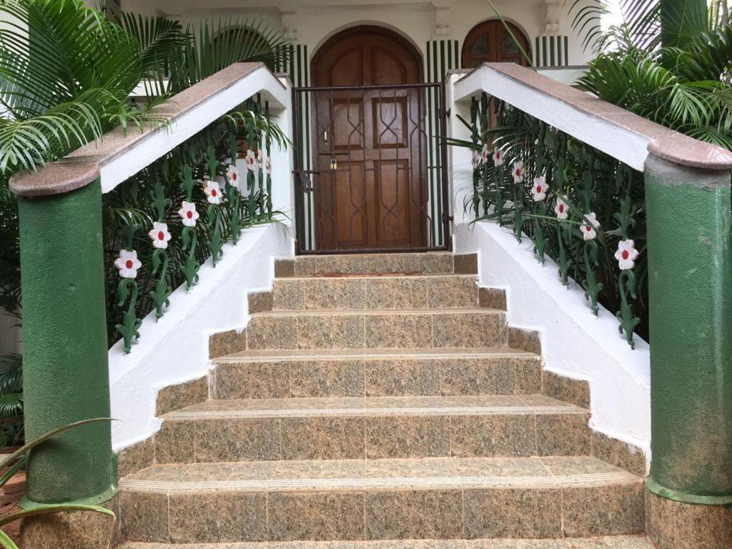 Maria Guest House Bardez エクステリア 写真
